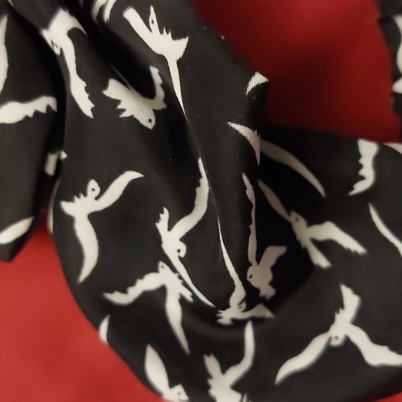 NWOT black and white bird print headband - Picture 3 of 3